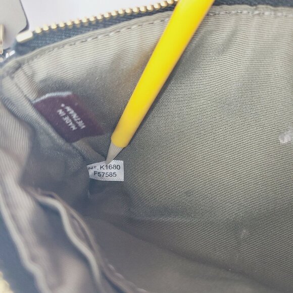 Coach Double Leather Wristlet Clutch Wallet Purse With Logo & Hang Tag - Picture 15 of 15